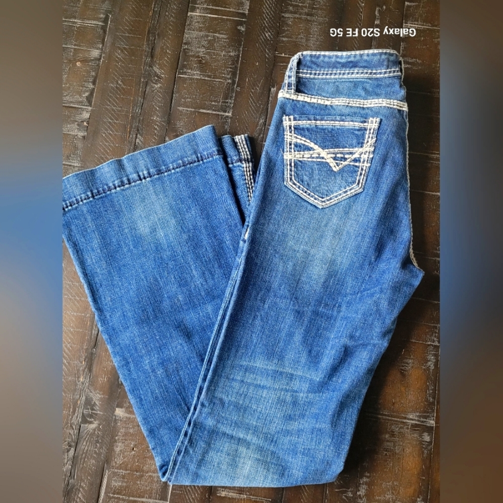 Rock & Roll Women's mid-rise trouser jeans. 27x36.